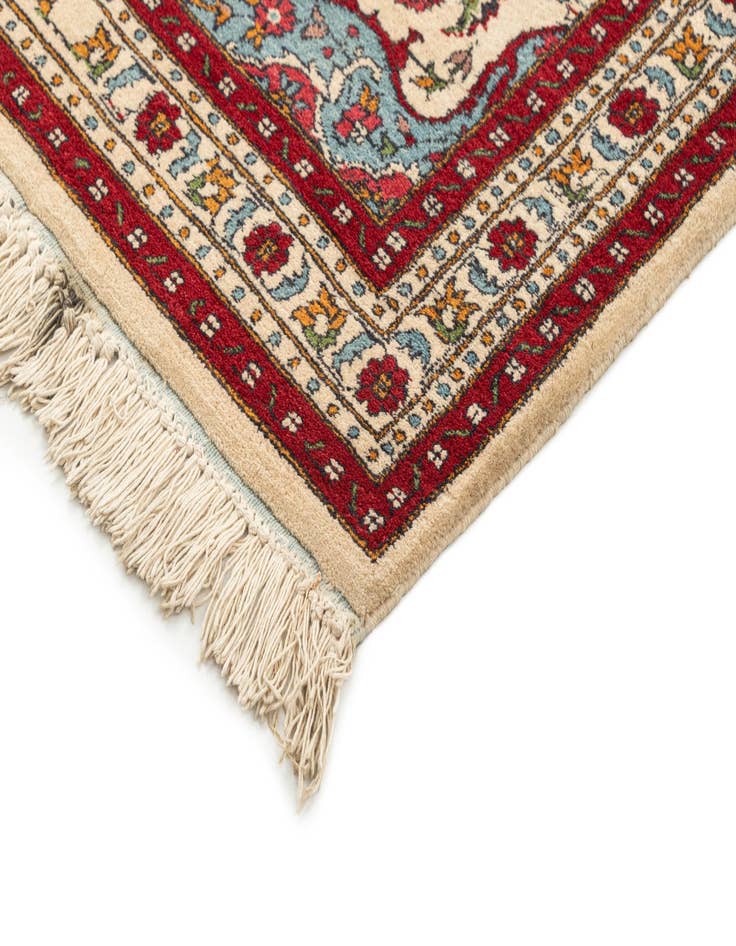 Detail image of 3' 2 x 5' 6 Hand Knotted Lahour Wool Rug