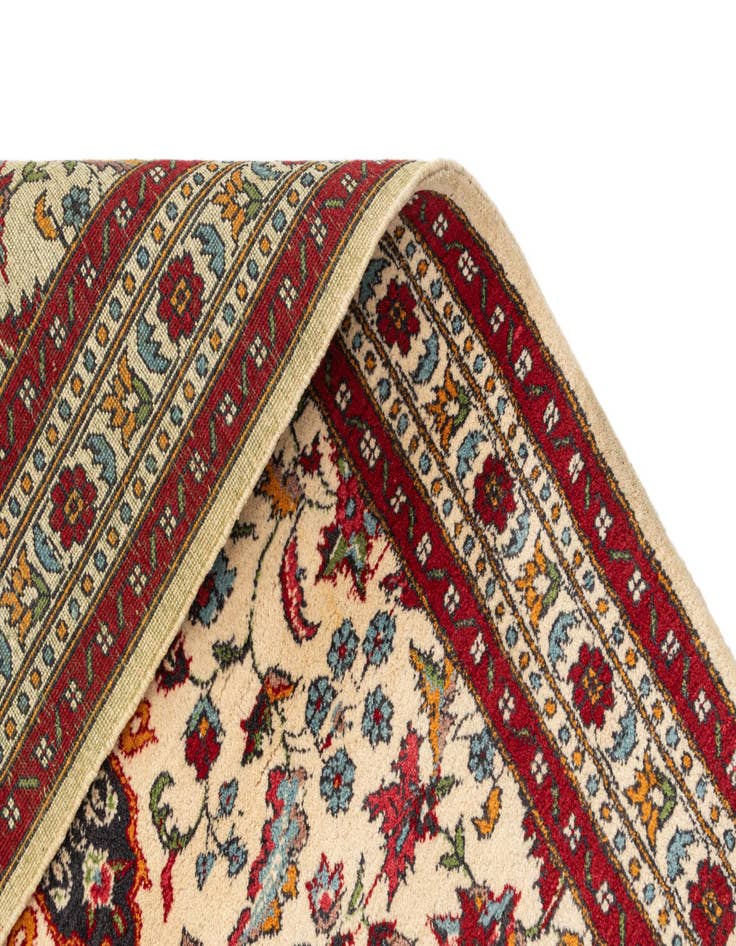 Detail image of 3' 2 x 5' 6 Hand Knotted Lahour Wool Rug