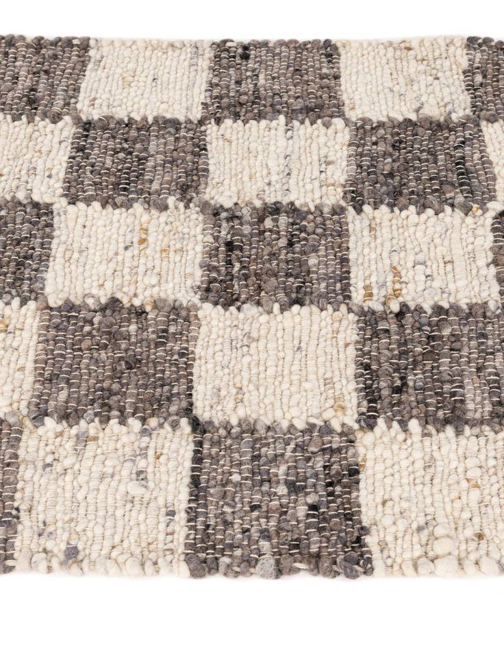 Detail image of 2' 3 x 3' 4  Hand Woven Lana New Zealand Wool Rug