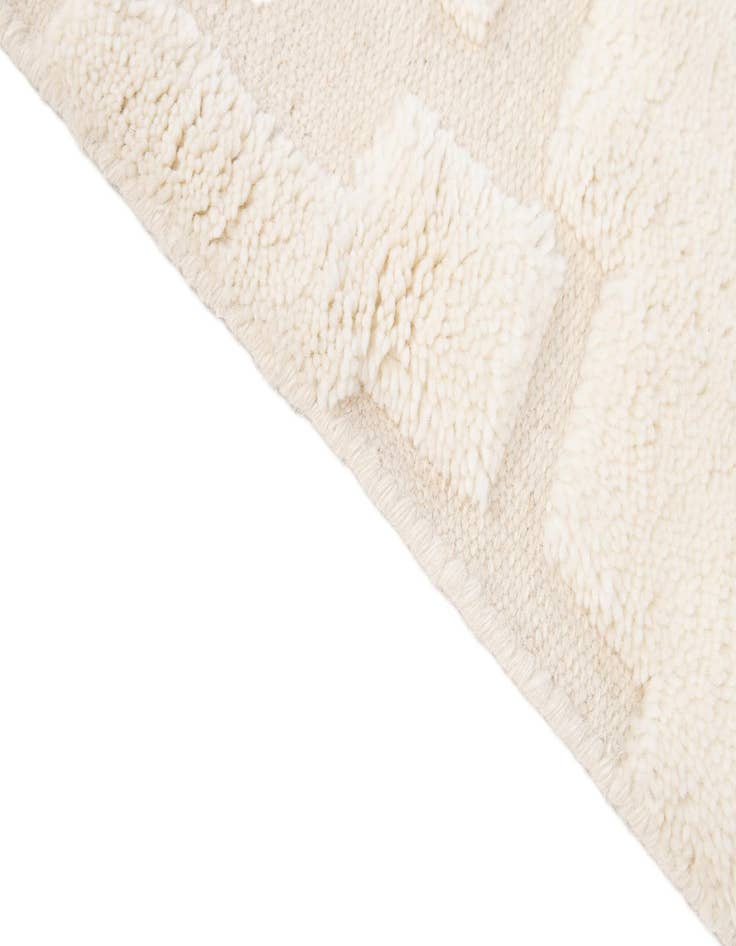 Detail image of 5' 2 x 8' 2  Hand Knotted Lana New Zealand Wool Rug