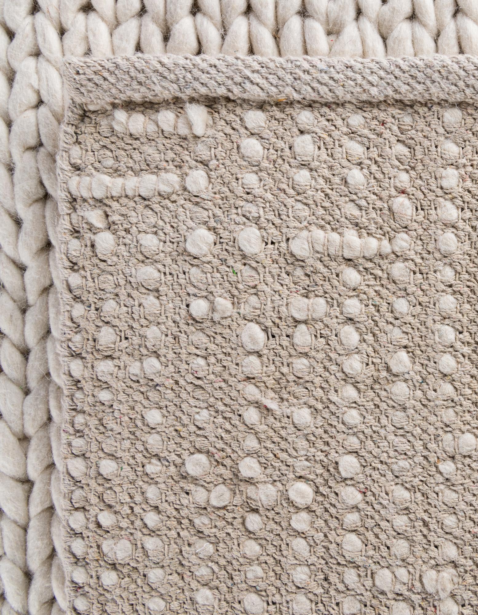 5' 1 x 8' Hand Woven Lana New Zealand Wool Rug