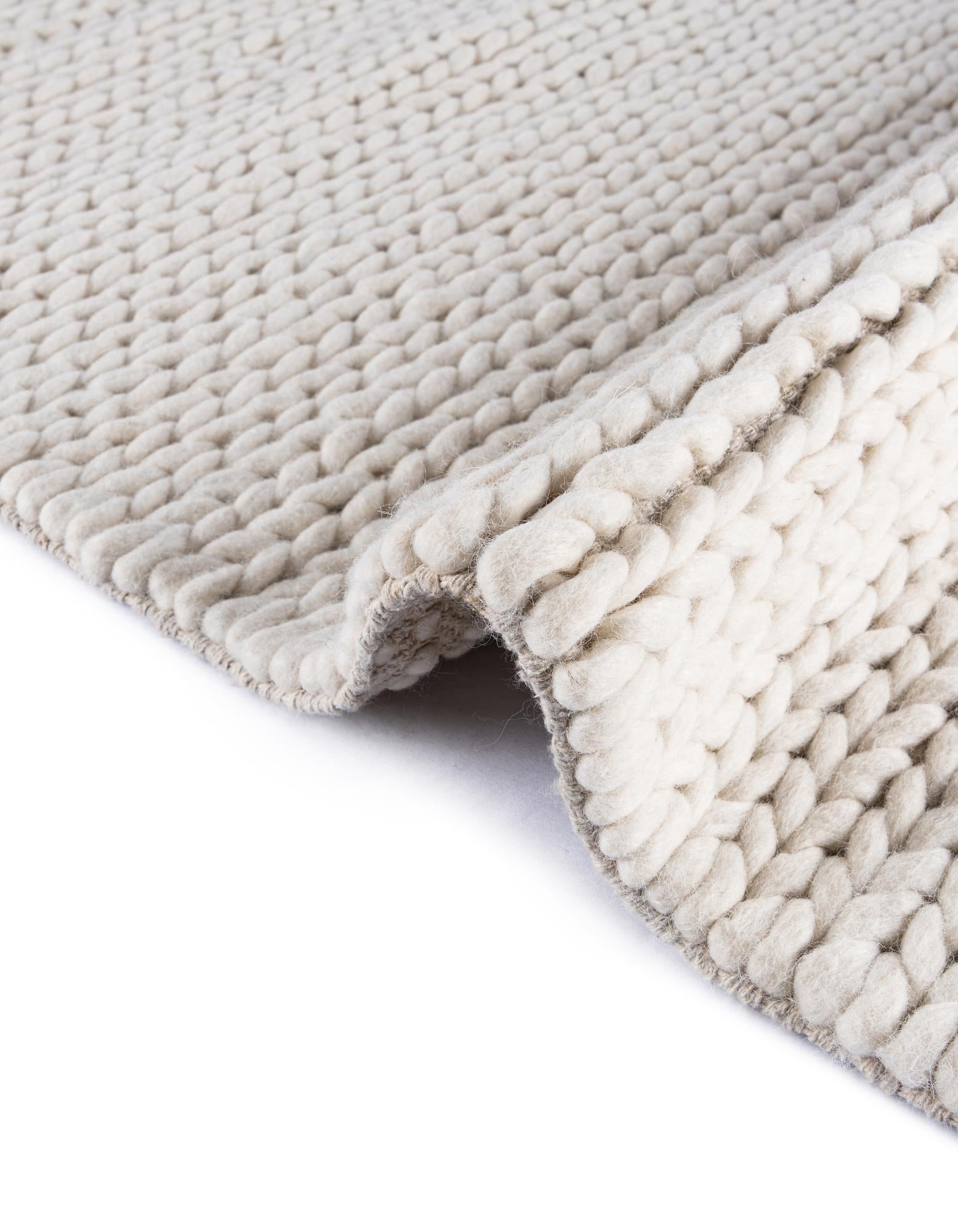 5' 1 x 8' Hand Woven Lana New Zealand Wool Rug