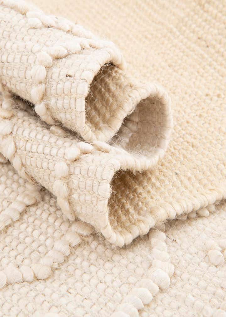 5' 3 x 8' Hand Woven Larsa Jute Rug