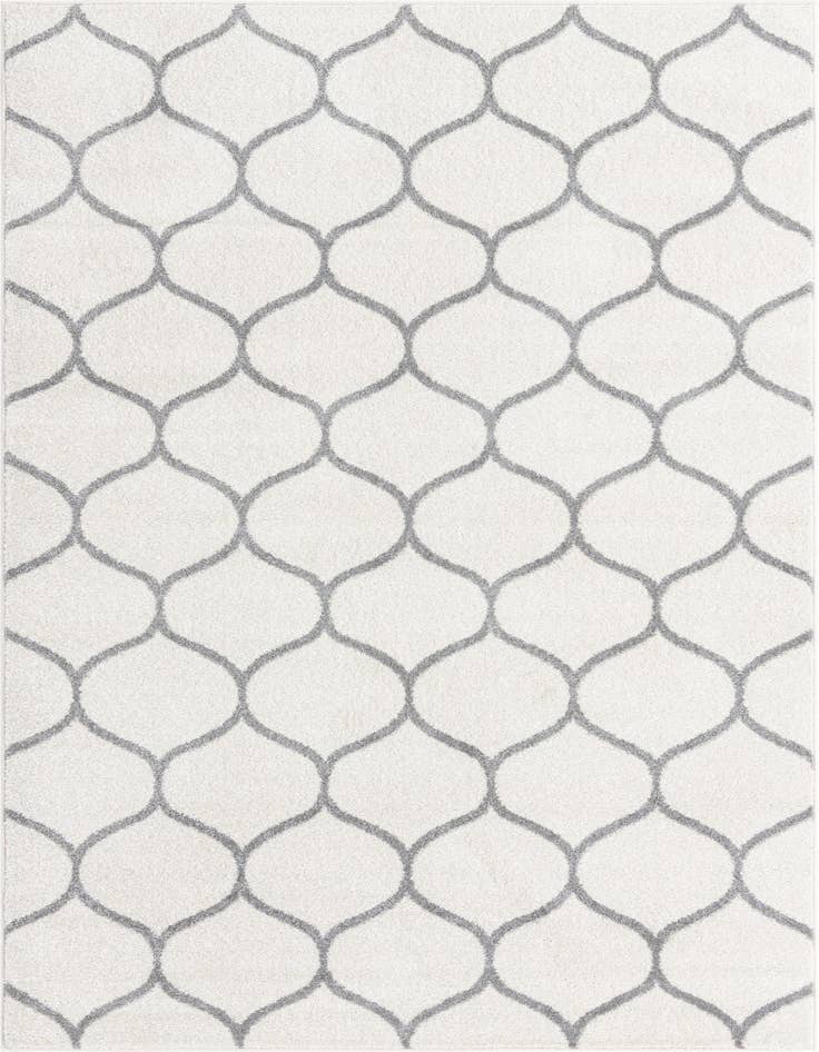 Detail image of 5' 3 x 8' Lattice Frieze Rug