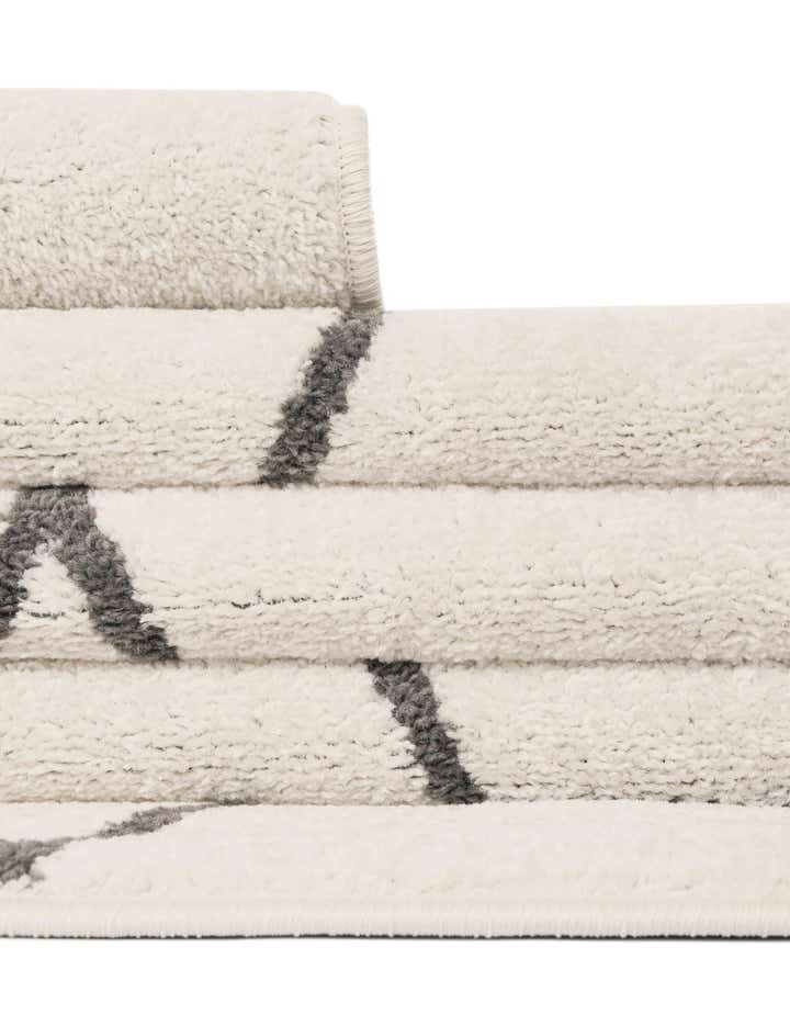10' x 13' Lattice Frieze Rug