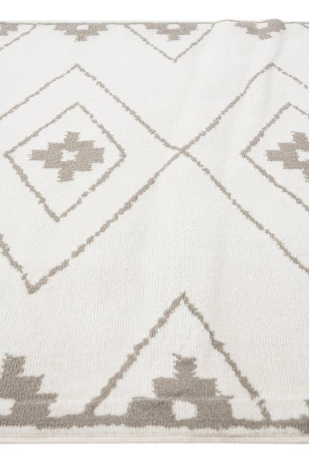 Detail image of 5' 3 x 7' 7 Lattice Rug