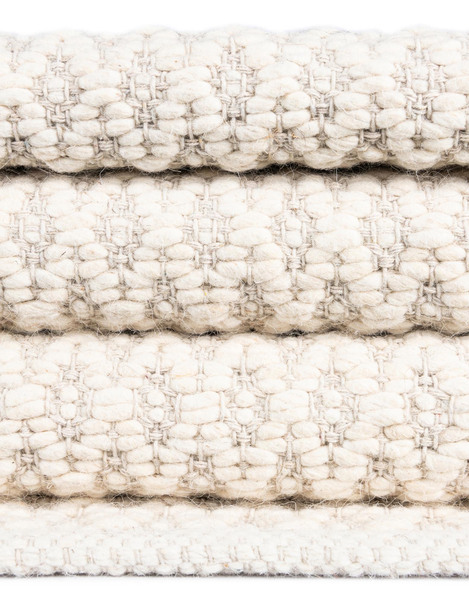 7' 10 x 10' Hand Woven Lattice Wool Rug