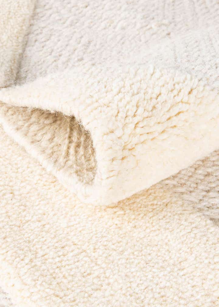 8' x 10' Hand Woven Lattice Wool Rug