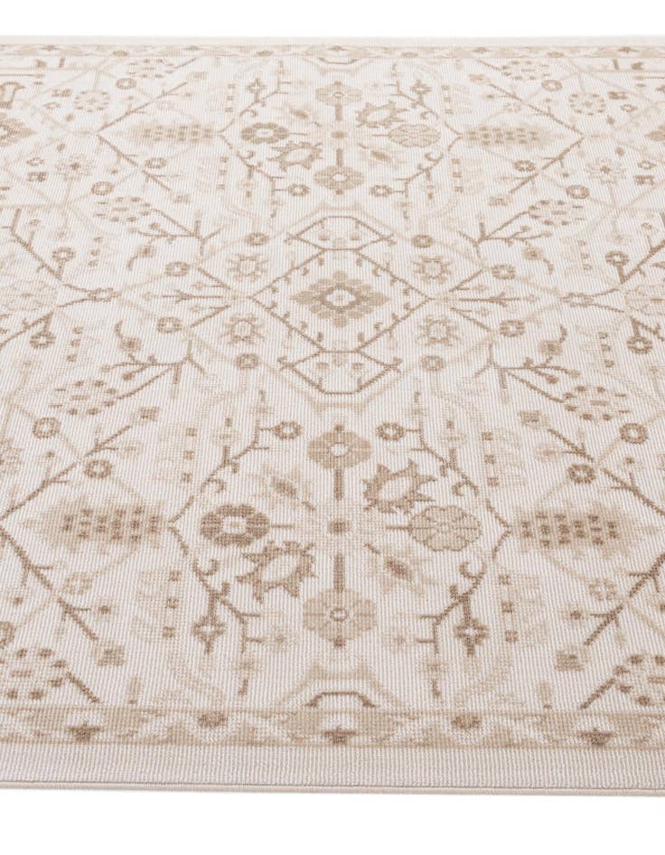 Detail image of 5' 4 x 7' 8 Lola Rug