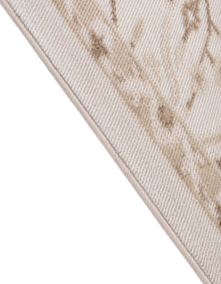 Detail image of 5' 4 x 7' 8 Lola Rug