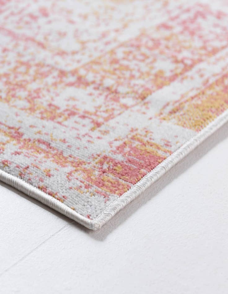 Detail image of 4' x 6' Lucerne Rug
