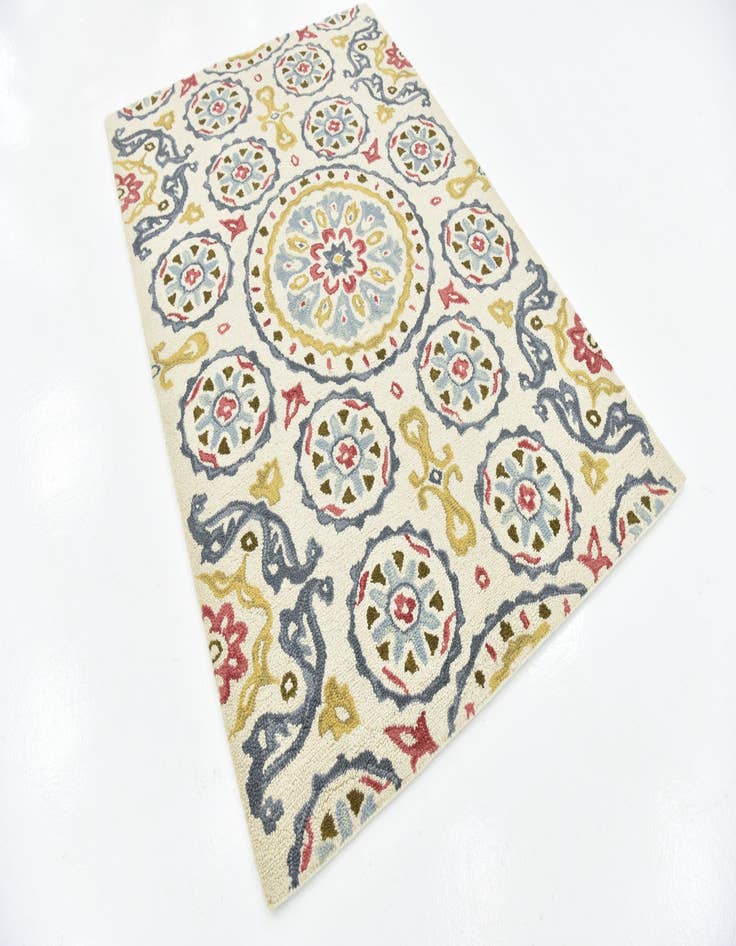 Detail image of 5' x 7' 7 Luna Wool Rug