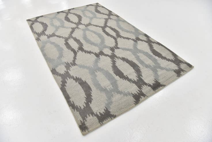 Detail image of 5' x 8' Luna Wool Rug