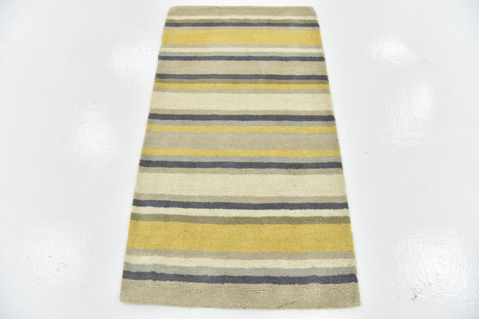2' 8 x 4' 10 Luna Wool Rug
