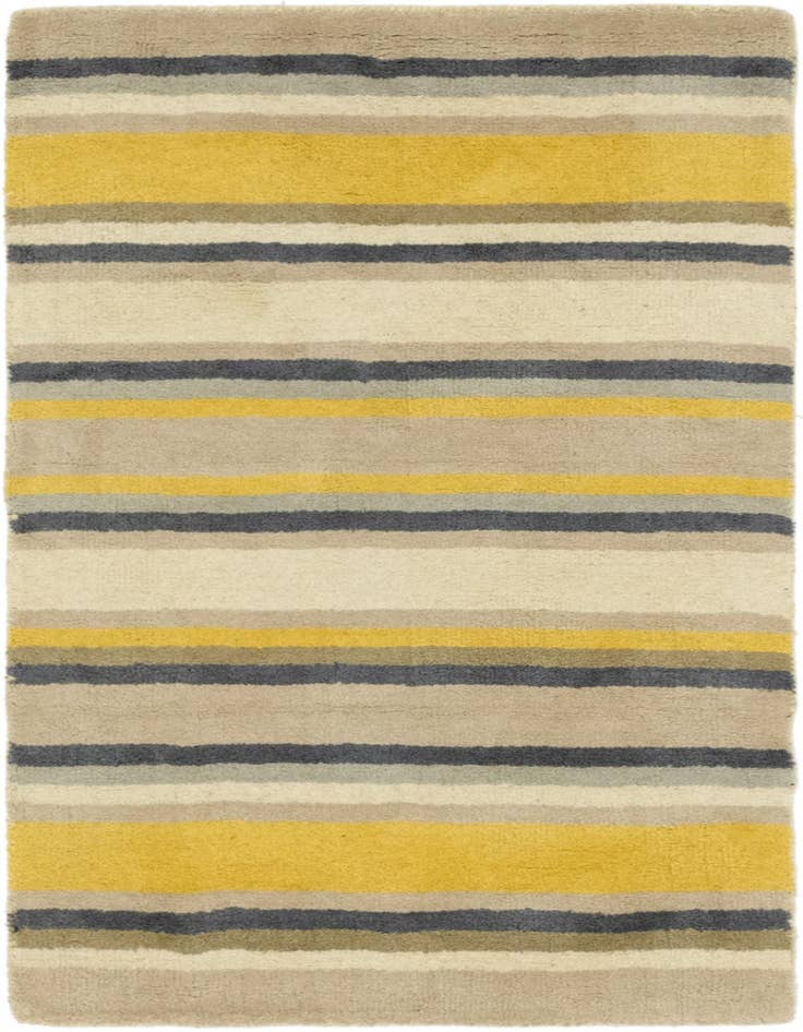 Detail image of 2' 8 x 4' 10 Luna Wool Rug
