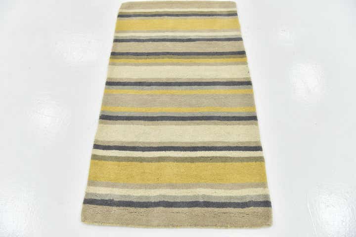 2' 8 x 4' 10 Luna Wool Rug