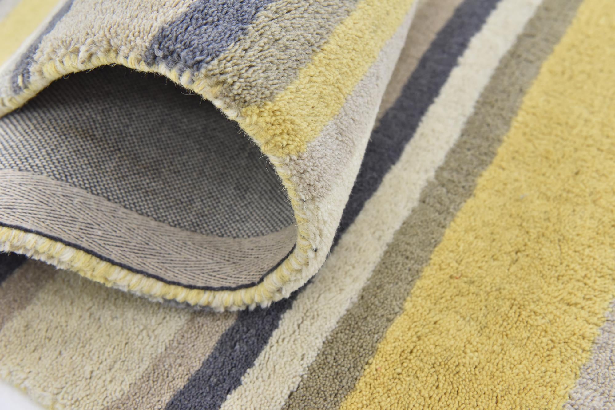 2' 8 x 4' 10 Luna Wool Rug