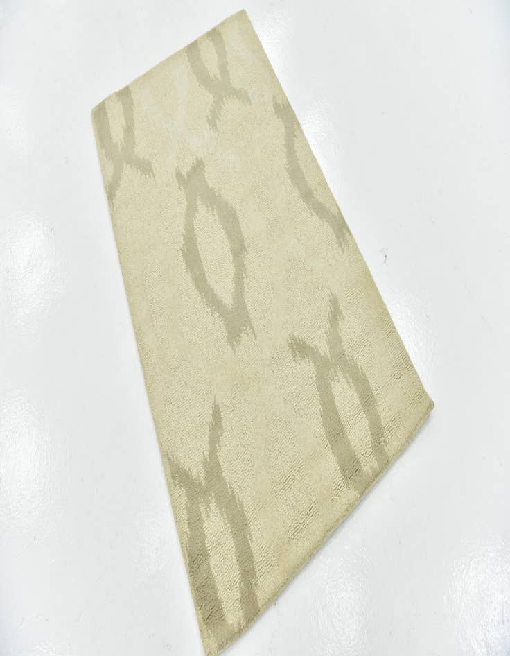 Detail image of 3' x 5' Luna Wool Rug