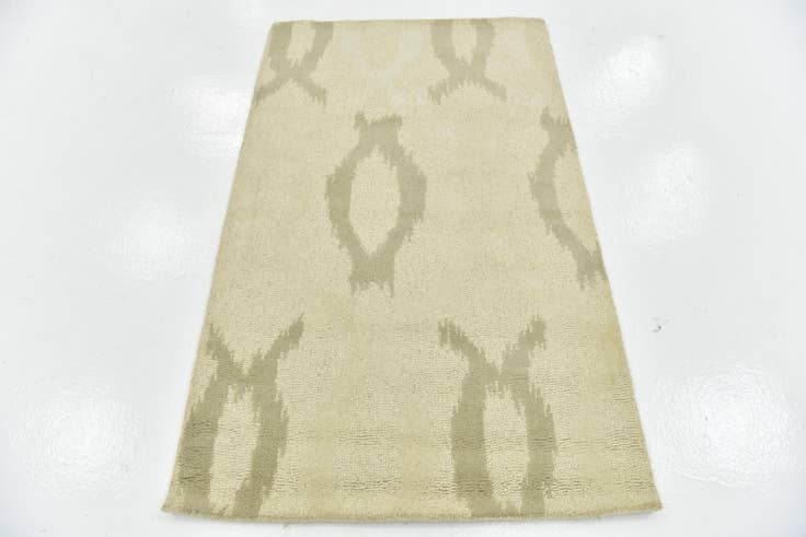 Detail image of 3' x 5' Luna Wool Rug