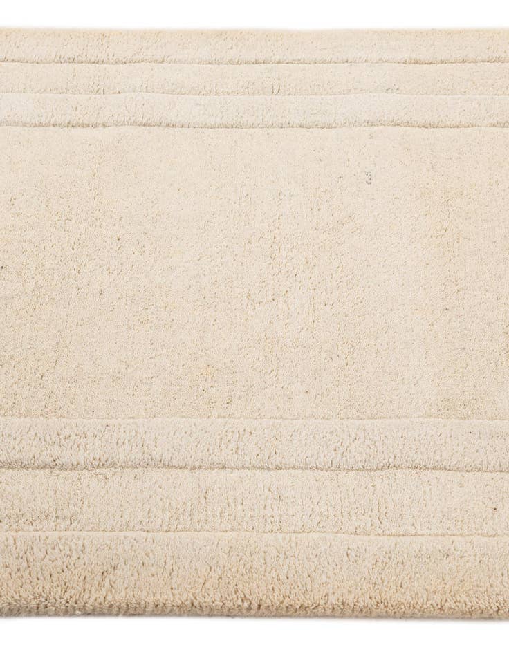 Detail image of 2' 9 x 5' Luna Wool Rug