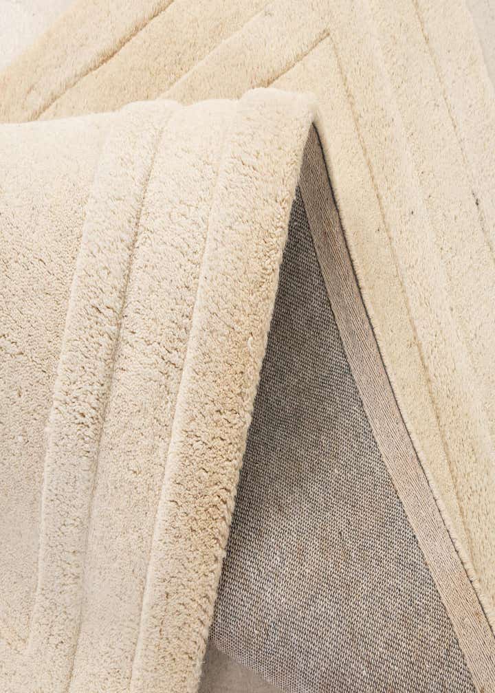 2' 9 x 5' Luna Wool Rug