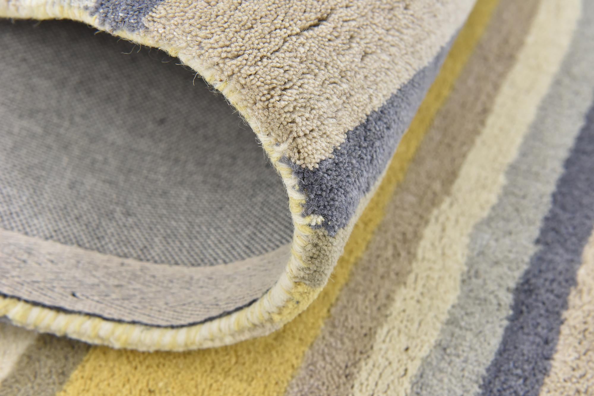 2' 8 x 4' 10 Luna Wool Rug