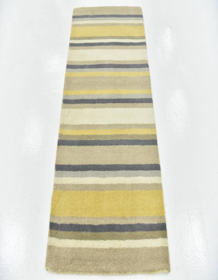 Detail image of 2' 8 x 4' 10 Luna Wool Rug