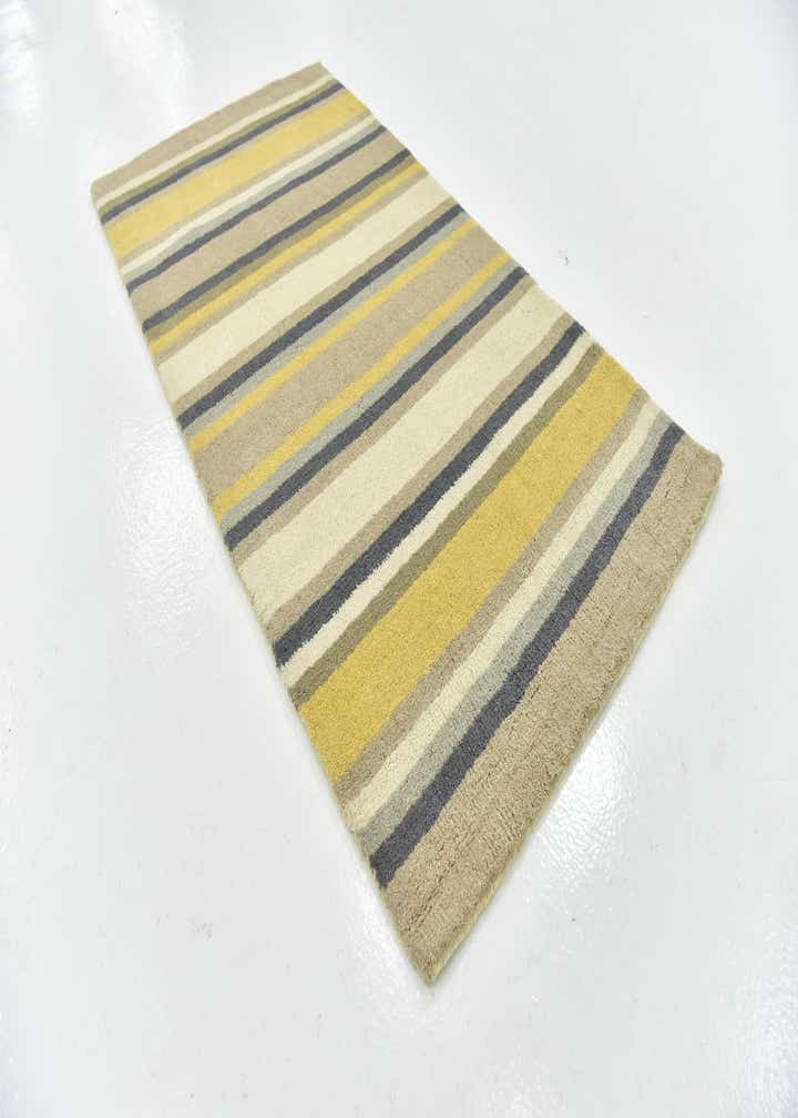 2' 8 x 4' 10 Luna Wool Rug