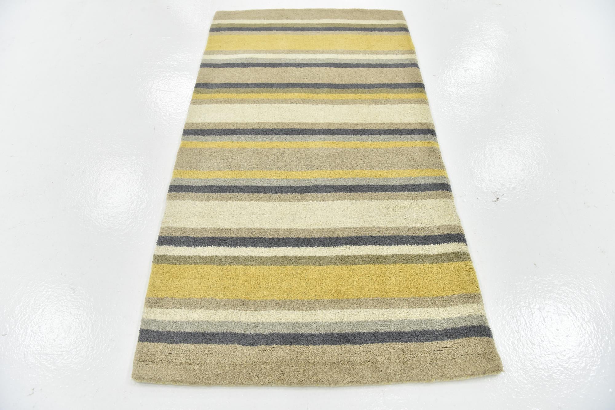 2' 8 x 4' 10 Luna Wool Rug