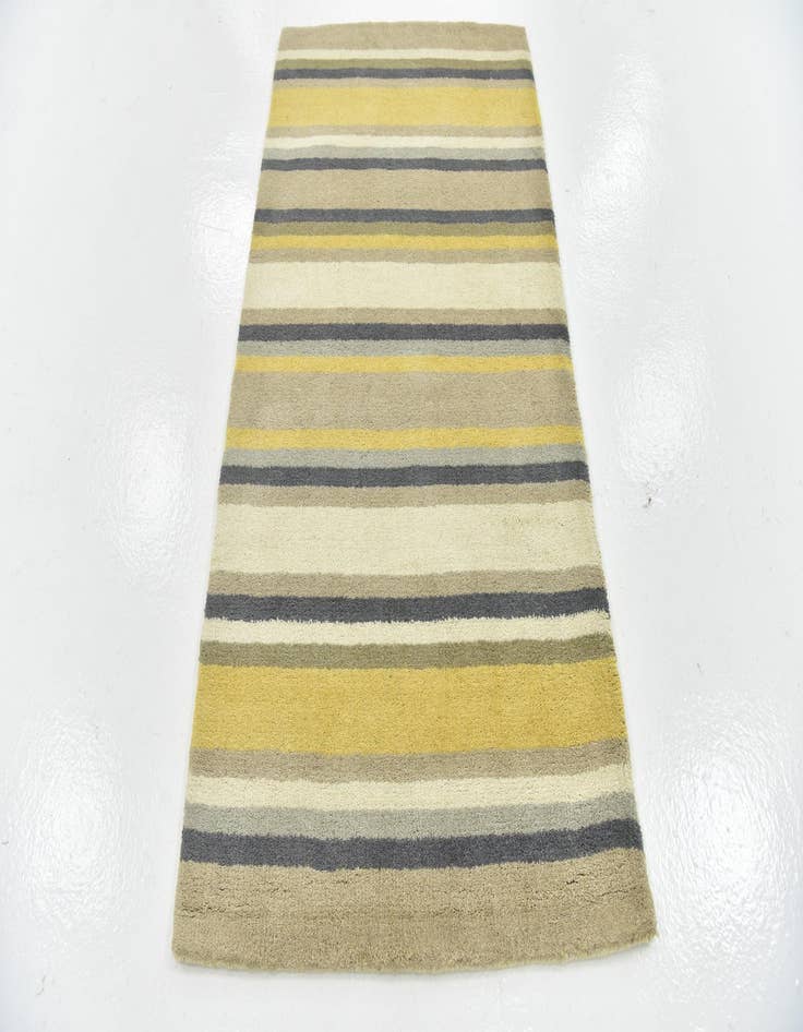 Detail image of 2' 8 x 4' 10 Luna Wool Rug