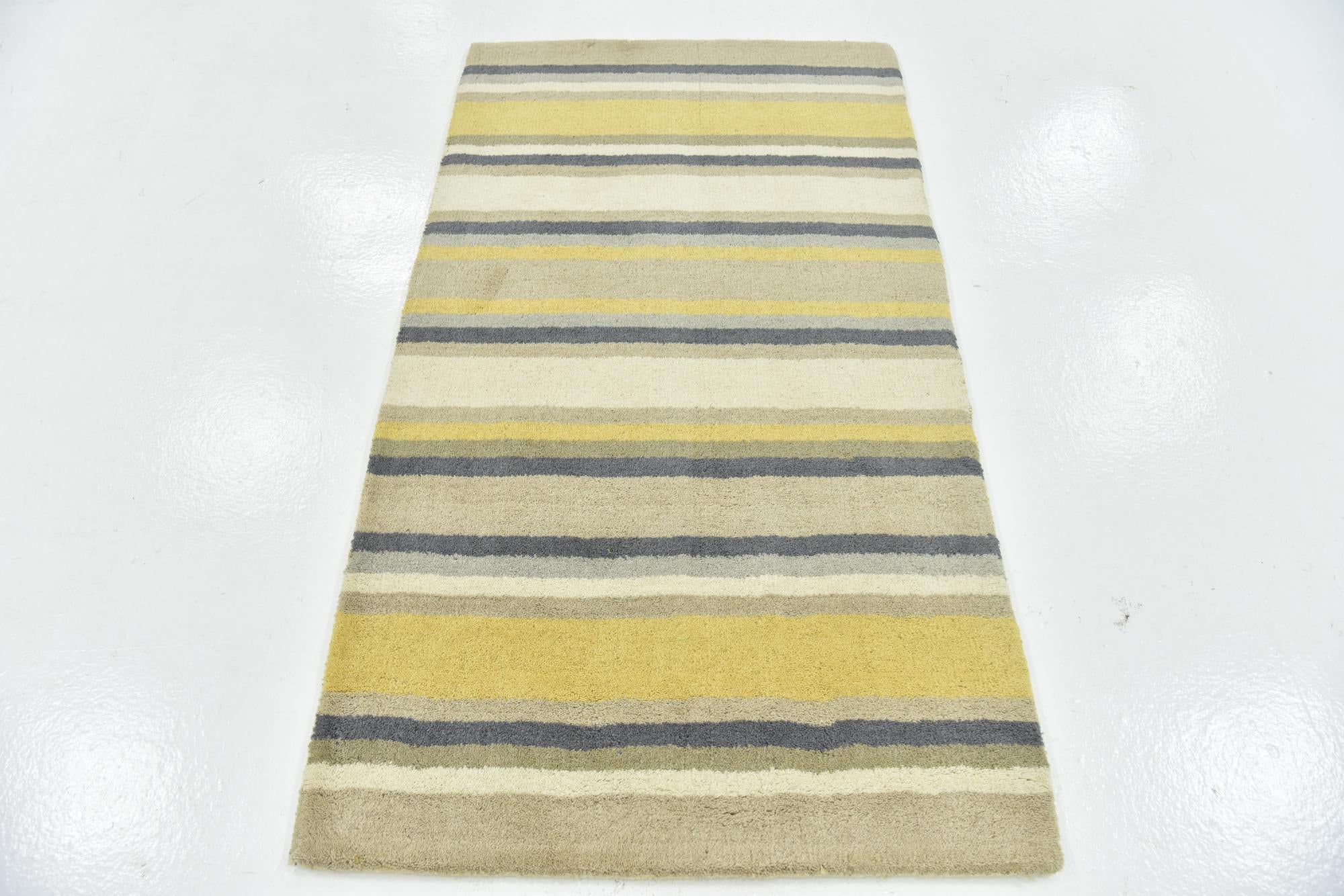 2' 9 x 4' 10 Luna Wool Rug