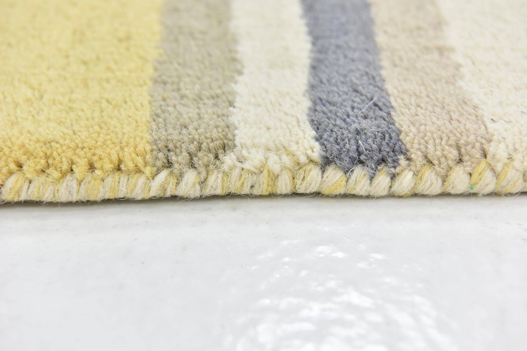 2' 9 x 4' 10 Luna Wool Rug