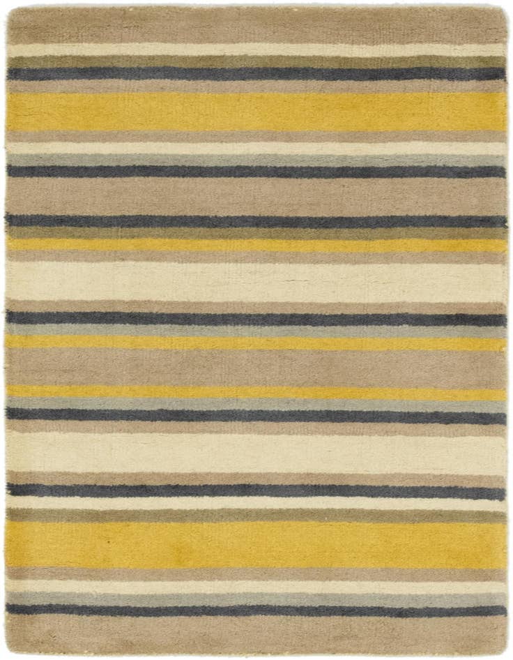 Detail image of 2' 8 x 4' 10 Luna Wool Rug