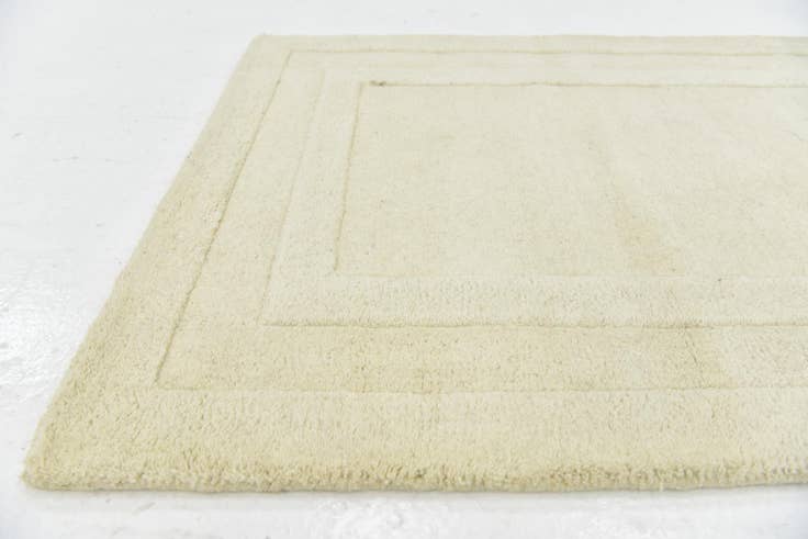 Detail image of 2' 8 x 5' Luna Wool Rug