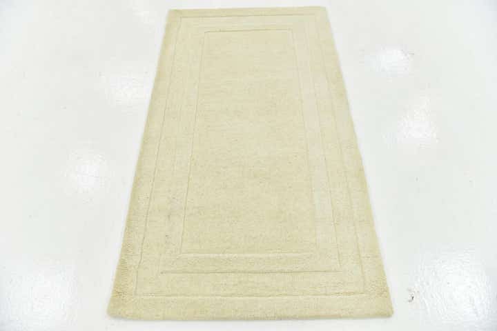2' 9 x 5' Luna Wool Rug