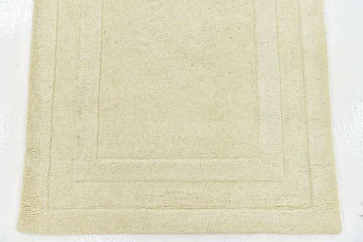 2' 9 x 5' Luna Wool Rug