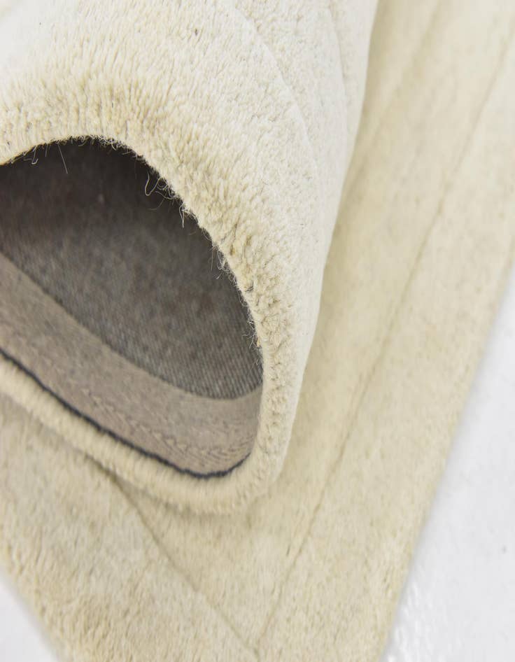 Detail image of 2' 9 x 5' Luna Wool Rug