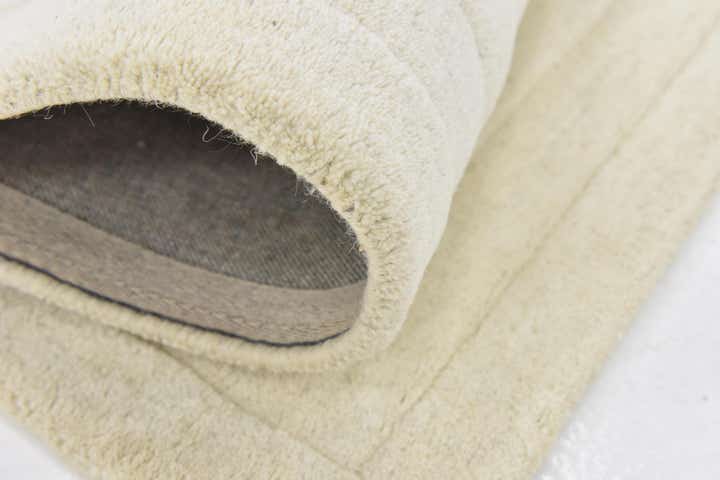 2' 9 x 5' Luna Wool Rug