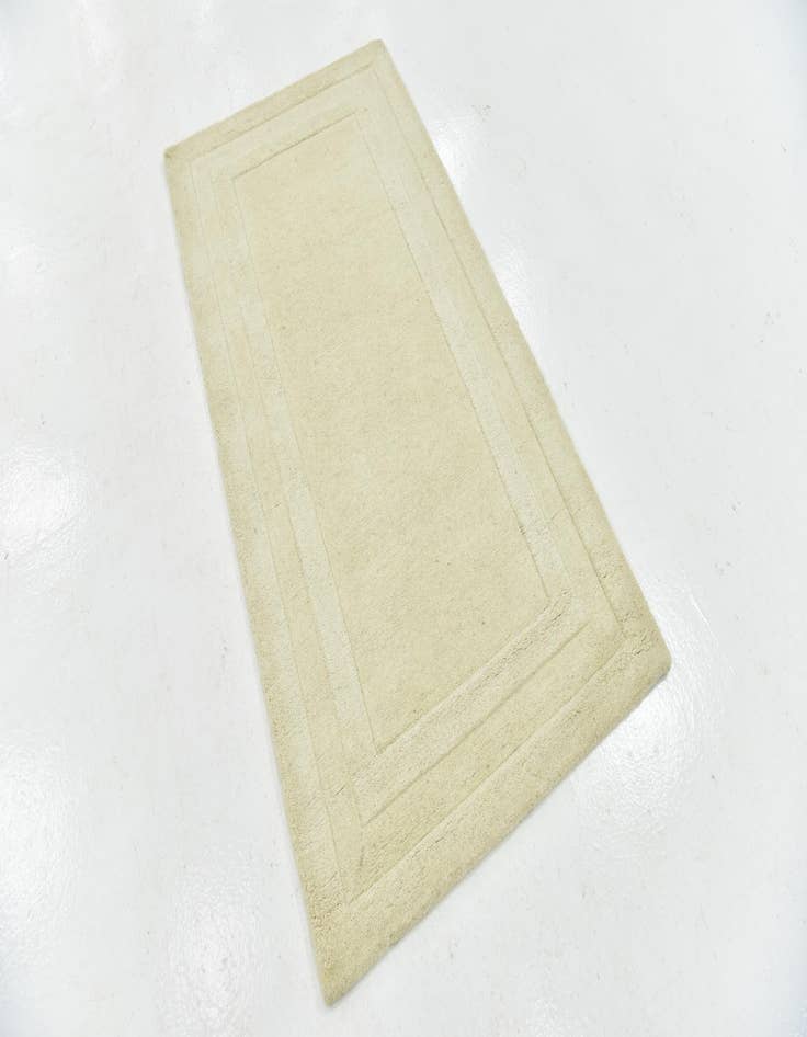 Detail image of 2' 8 x 5' Luna Wool Rug