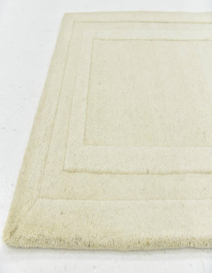 Detail image of 2' 8 x 5' Luna Wool Rug