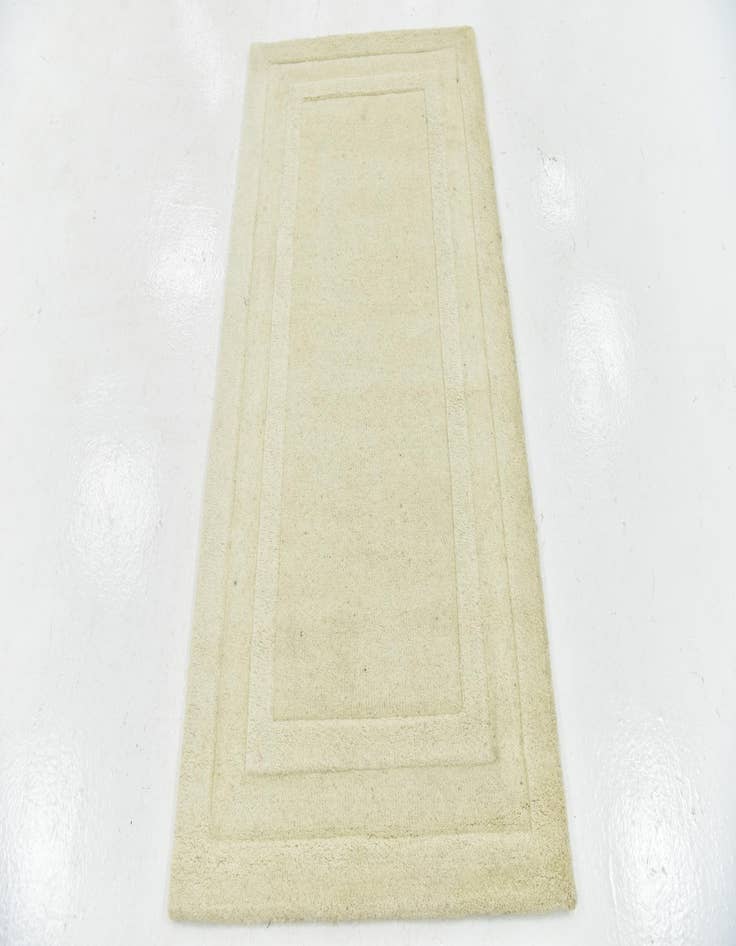 Detail image of 2' 7 x 4' 10 Luna Wool Rug
