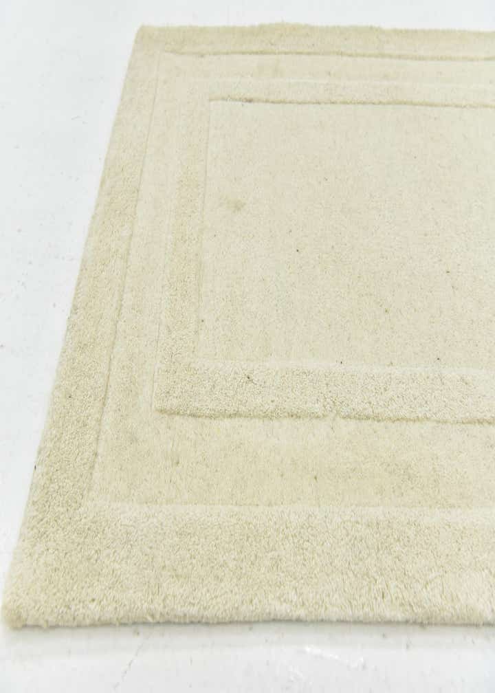 2' 7 x 4' 10 Luna Wool Rug