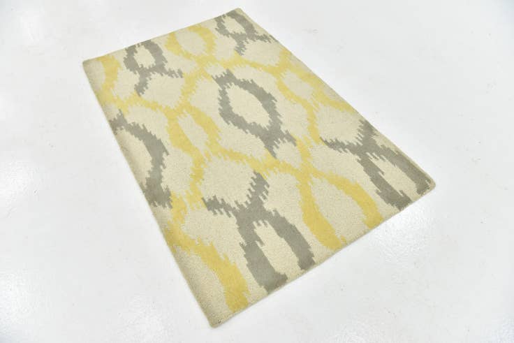 Detail image of 3' 2 x 5' Luna Wool Rug