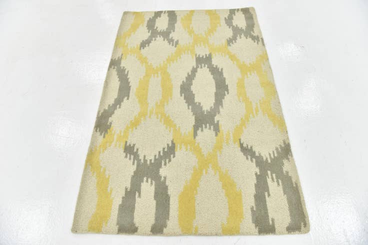 Detail image of 3' 2 x 5' Luna Wool Rug