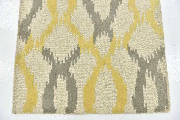 Detail image of 3' 2 x 5' Luna Wool Rug