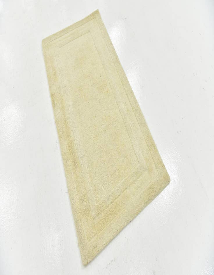 Detail image of 2' 7 x 5' Luna Wool Rug