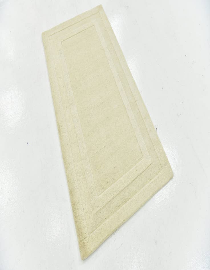 Detail image of 2' 9 x 5' Luna Wool Rug