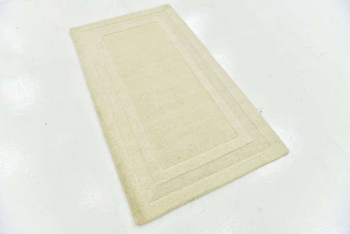 2' 9 x 5' Luna Wool Rug
