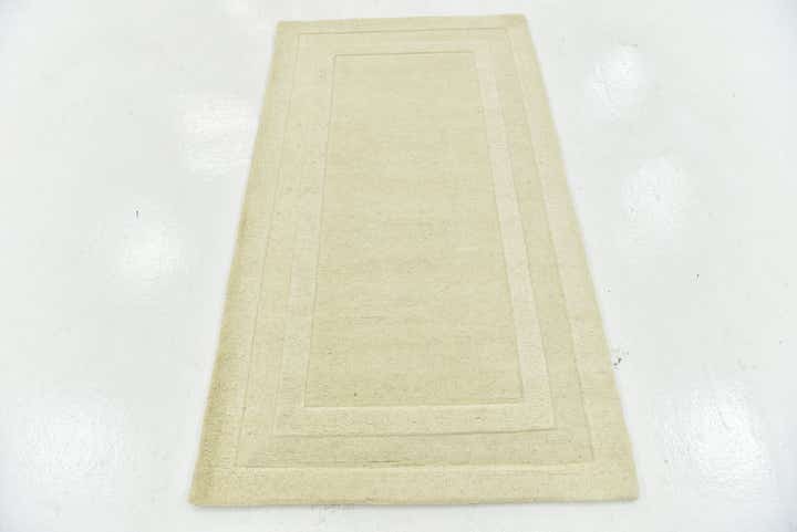 2' 9 x 5' Luna Wool Rug