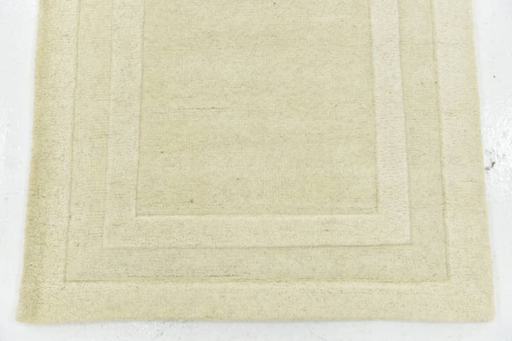 Detail image of 2' 9 x 5' Luna Wool Rug